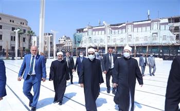 الإمام الأكبر يتفقد أعمال التجديد الشاملة بمسجد الحسين