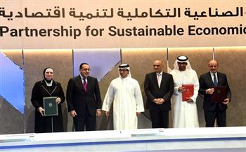 وزير الصناعة الإماراتي: تخصيص 10 مليارات دولار للاستثمار في مشروعات مع مصر والأردن