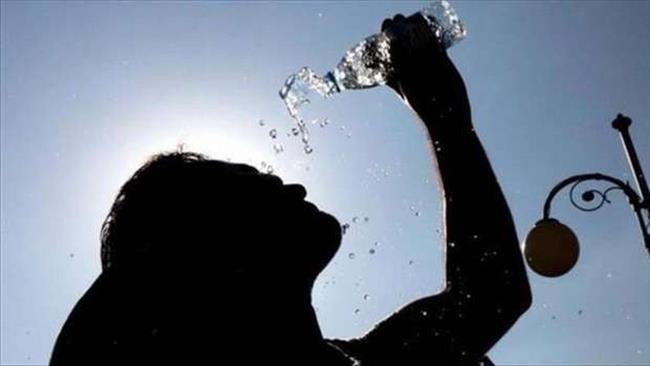 "الصحة" تقدم 3 نصائح ضرورية للحفاظ على حياتك في الطقس الحار