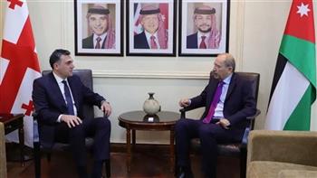 وزير الخارجية الأردني يبحث مع نظيره الجورجي العلاقات الثنائية