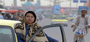 أفغانستان .. طالبان تطلب وقف إصدار تراخيص قيادة للنساء