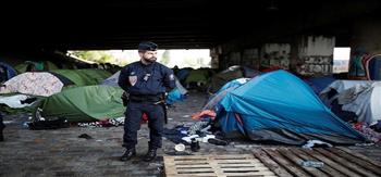 الشرطة الفرنسية تخلي مخيم مهاجرين شمال شرق باريس