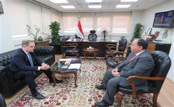 السفير البريطاني بالقاهرة: مصر أصبحت وجهة رئيسية لاستثماراتنا بالشرق الأوسط