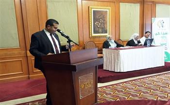 محافظ أسوان يتابع فعاليات الدورة التدريبية للميسرات ضمن «تنمية الأسرة المصرية»