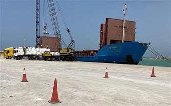 قناة السويس : استقبال 20 سفينة حاويات بموانئ المنطقة الشمالية في العيد 