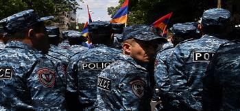 وسائل إعلام أرمنية: الشرطة توقف محتجين في شوارع يريفان