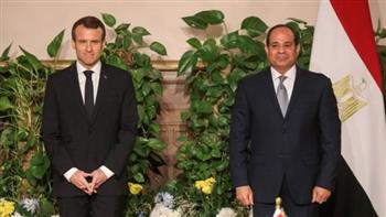 متحدث الرئاسة: السيسي وماكرون يبحثان التعاون والتنسيق بشأن استضافة مصر قمة المناخ
