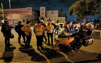 الشرطة الإسرائيلية عممت أسماء منفذي عملية إلعاد وتواصل ملاحقتهما