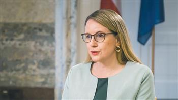 وزيرة الاقتصاد النمساوية: وقف امدادات الغاز الروسي أمر مرفوض بالنسبة لنا