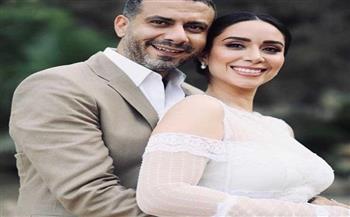 محمد فراج وبسنت شوقي يحتفلان بزفافهما على شاطئ البحر