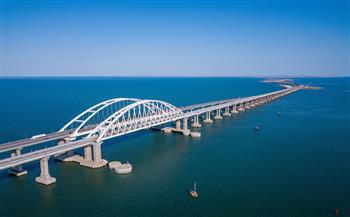 ضابط لاتفي : أوكرانيا تخطط لاستهداف جسر القرم في 9 مايو الجارى