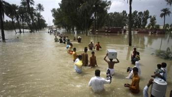 باكستان تقدم مساعدات إنسانية إلى ضحايا الفيضانات فى أفغانستان