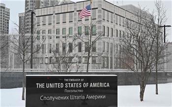 وزيرا خارجية أمريكا وأوكرانيا يبحثان هاتفيا استئناف عمل السفارة الأمريكية في كييف