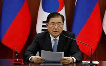 وزير الخارجية الكوري المنتهية ولايته يجري مكالمة هاتفية مع نظيره الأمريكي 