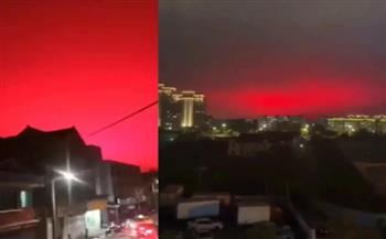 رعب في الصين.. السماء تتحول إلى اللون الأحمر الدموي في الليل