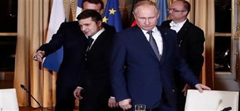 الكرملين لا يستبعد عقد اجتماع بين بوتين وزيلينسكي