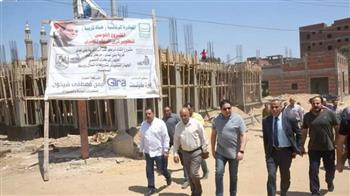 نائب محافظ بني سويف يتفقد مشروعات "حياة كريمة " في قرية دنديل بمركز ناصر