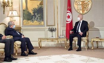 الرئيس التونسي: علاقات الأخوة مع الجزائر تؤسس لمستقبل مشترك يقوم على مبادئ التضامن والتآزر