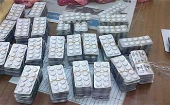 حجز مدير صيدلية بتهمة بيع أدوية مجهولة المصدر في حلوان