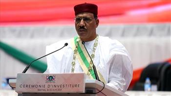 رئيس النيجر يلتقي بوزير الصحة الجزائري