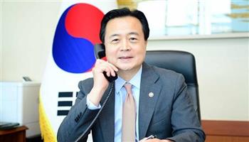 مسؤول كوري جنوبي يدعو لعقد "محادثات قمة" مع الصين واليابان