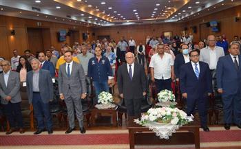 محافظ بورسعيد يستقبل رئيس «التنظيم والإدارة» لإعلان انتهاء تحديث الملف الوظيفي للعاملين