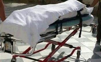 مصرع عامل سقط عليه لوح رخام بمصنع بالصف