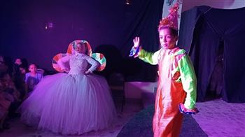 نوادي مسرح الطفل| «حكايات عروسة المولد» في أسيوط الجديدة (صور)