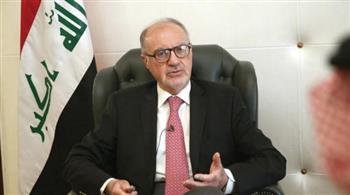 وزير المالية العراقي يدعو للانتقال من تصدير النفط إلى الطاقة الكهربائية