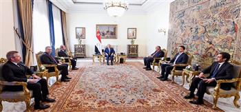 لقاء الرئيس السيسي مع مفوض الاتحاد الأوروبي يتصدر اهتمامات صحف القاهرة