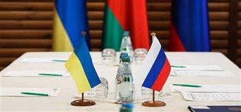 بيسكوف: السلطات الأوكرانية "تجمد" المفاوضات