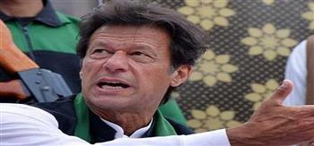 رئيس الوزراء الباكستاني يحث عمران خان على عدم تجاوز الخطوط الحمراء