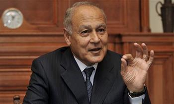 أبو الغيط يصل إلى الجزائر لبحث التحضيرات المتعلقة بعقد القمة العربية المقبلة