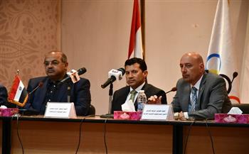 وزير الرياضة ورئيس «الأوليمبية» يلتقيان بعثة مصر بدورة ألعاب البحر المتوسط
