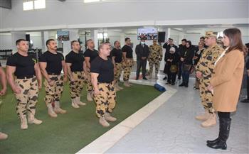 القوات المسلحة تستقبل وفداً من شباب المصريين بالخارج بمقر قيادة الصاعقة