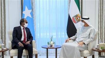 رئيس الإمارات يؤكد دعمه لكل ما يحقق السلام والاستقرار في الصومال