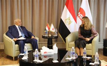 رشا راغب تستقبل رئيس حزب مصر القومي للمشاركة في الحوار الوطني