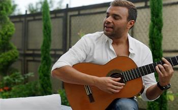 نجاحات متواصلة.. رامي صبري يطرح نسخة جديدة من أغنية «هي» (فيديو)
