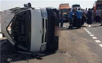مصرع وإصابة 11 شخصًا جراء حادث انقلاب سيارة ميكروباص أمام مطار العلمين
