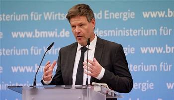 وزير الاقتصاد الألماني: قد نجبر على وقف بعض الصناعات بسبب نقص الغاز