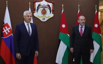 وزير الخارجية الأردني يلتقي بنظيره السلوفاكي