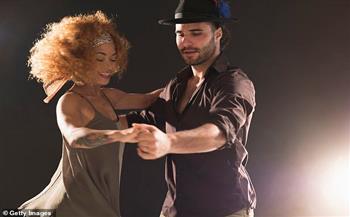 منها السالسا والسامبا.. تعلم الرقصات اللاتينية يساعد على تحسين ذاكرتك