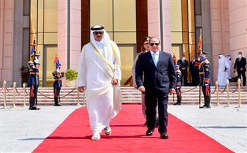 الصحف الكويتية تسلط الضوء على استقبال الرئيس السيسي لأمير قطر بالقاهرة