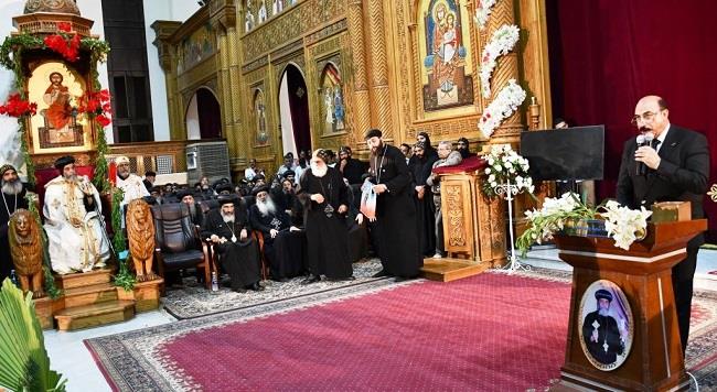 محافظ أسوان يشارك في مراسم تجليس الأنبا بيشوي أسقفاً لكاتدرائية الأرثوذكس