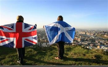 ​القوميون الاسكتلنديون يثيرون الغضب بإحراق علم الاتحاد