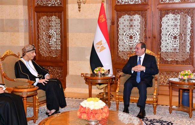 بسام راضي: السيسي يلتقي نائب رئيس وزراء عمان ويؤكد تطلع مصر لتطوير التعاون مع السلطنة