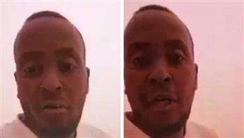 فيديو مؤثر.. شاب سوداني يوثق اللحظات الأخيرة قبل وفاته عطشا في الصحراء