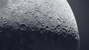 «ناسا» تقدم دليلا على اصطدام صاروخ غامض بالقمر(صورة)