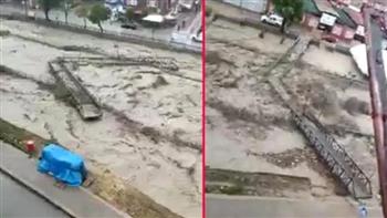 لقطات مروعة لانهيار جسر في تركيا بسبب الأمطار الغزيرة (فيديو)
