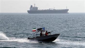 الجيش اليمني يشيد بالدور الأمريكي في إحباط تهريب السفن والأسلحة الإيرانية